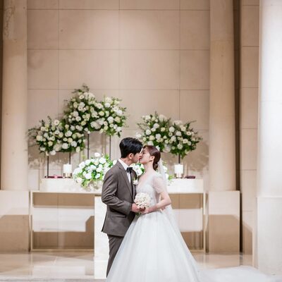단상에서 진행되는 본예식 결혼식스냅